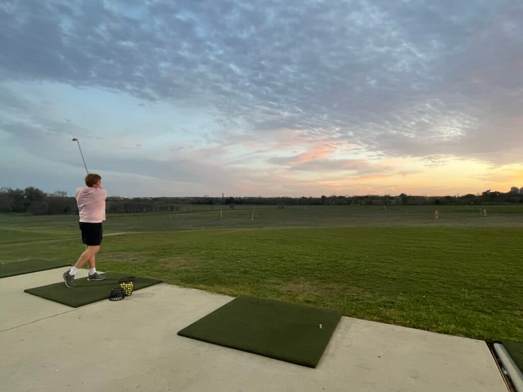 Driving range tee line